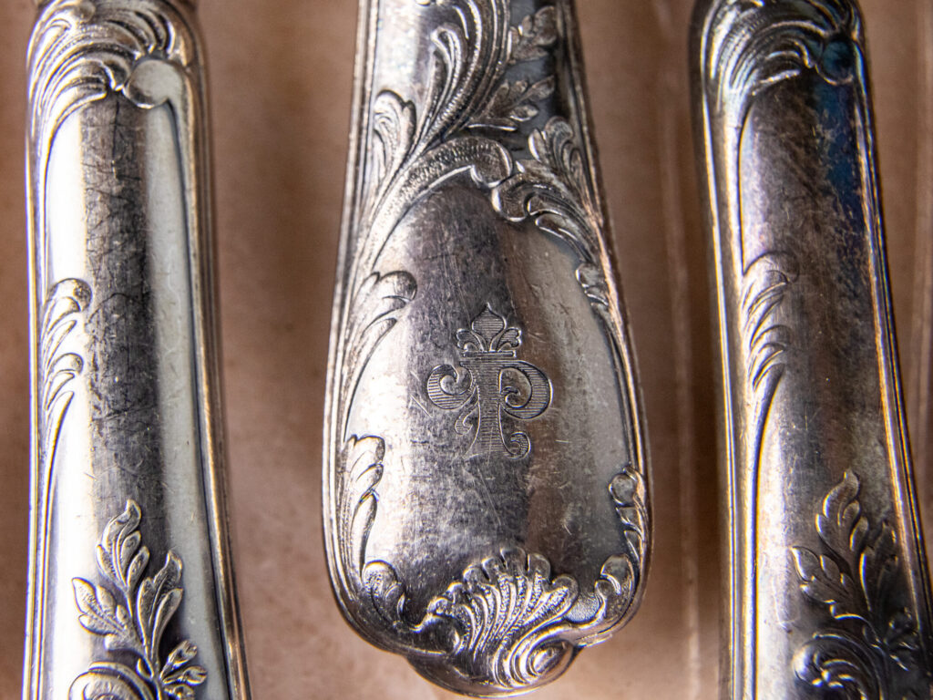 Вінтажний набір столових ножів Christofle