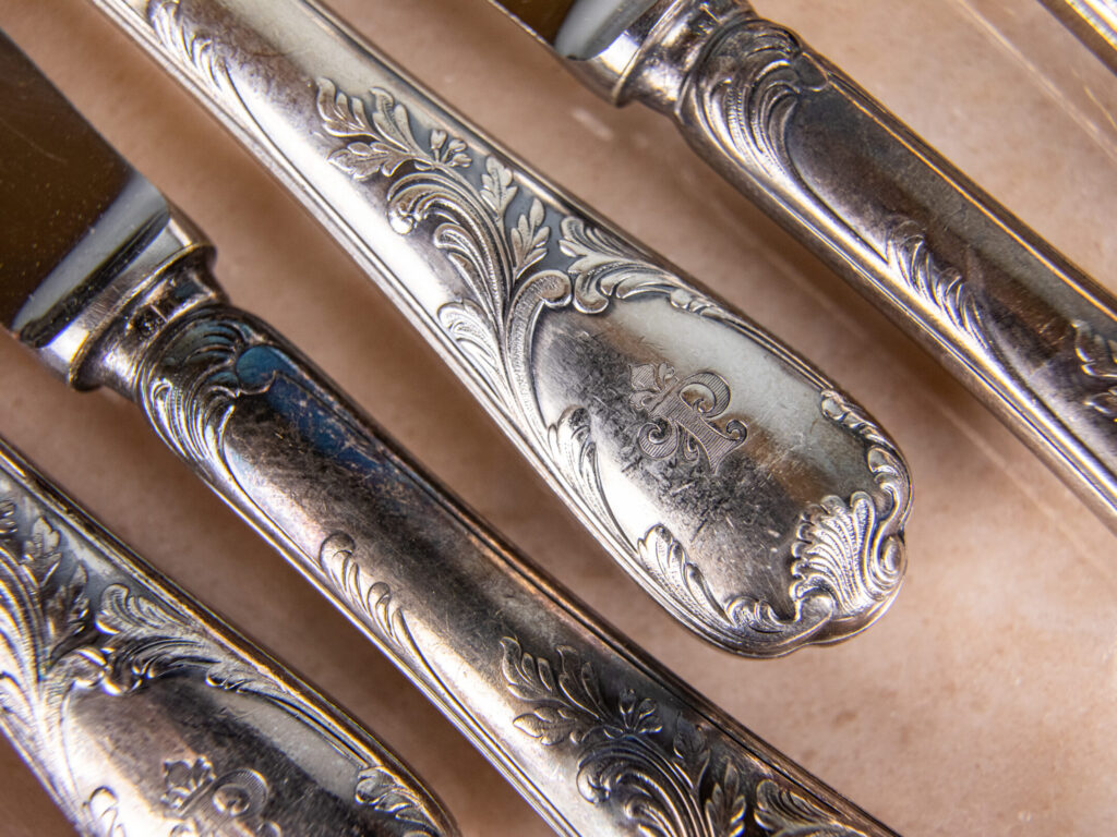 Вінтажний набір столових ножів Christofle