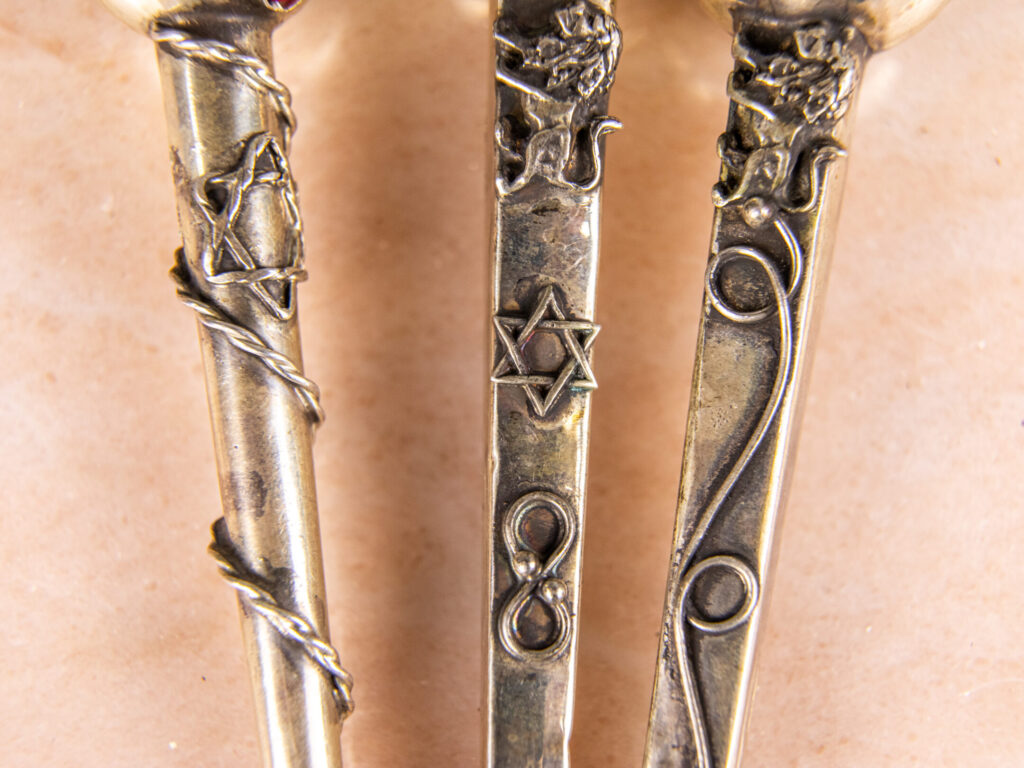 Набір срібних указок (ядів) для читання Тори