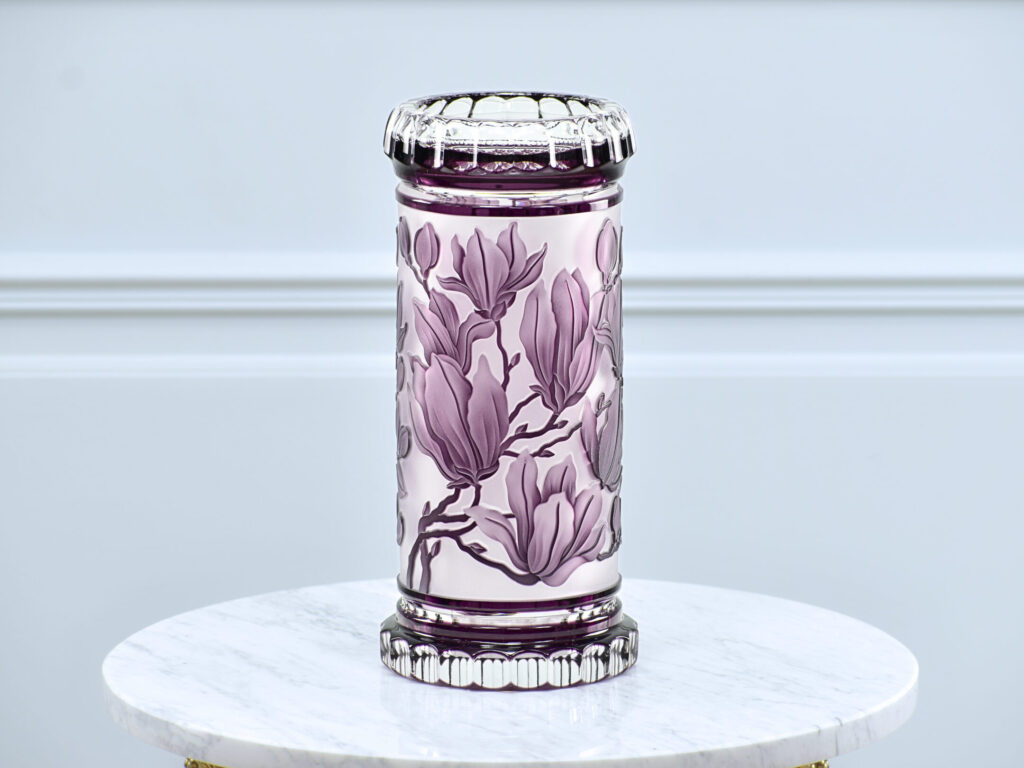 IMG_20251114_220832_708 Вінтажна кришталева ваза з магноліями