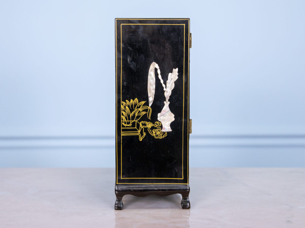 Антикварная шкатулка в стиле Шинуазри<br>