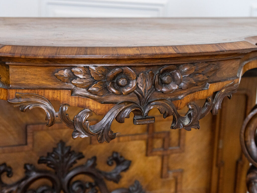 IMG_20251119_220325_092 Консольний столик у стилі Людовика XV