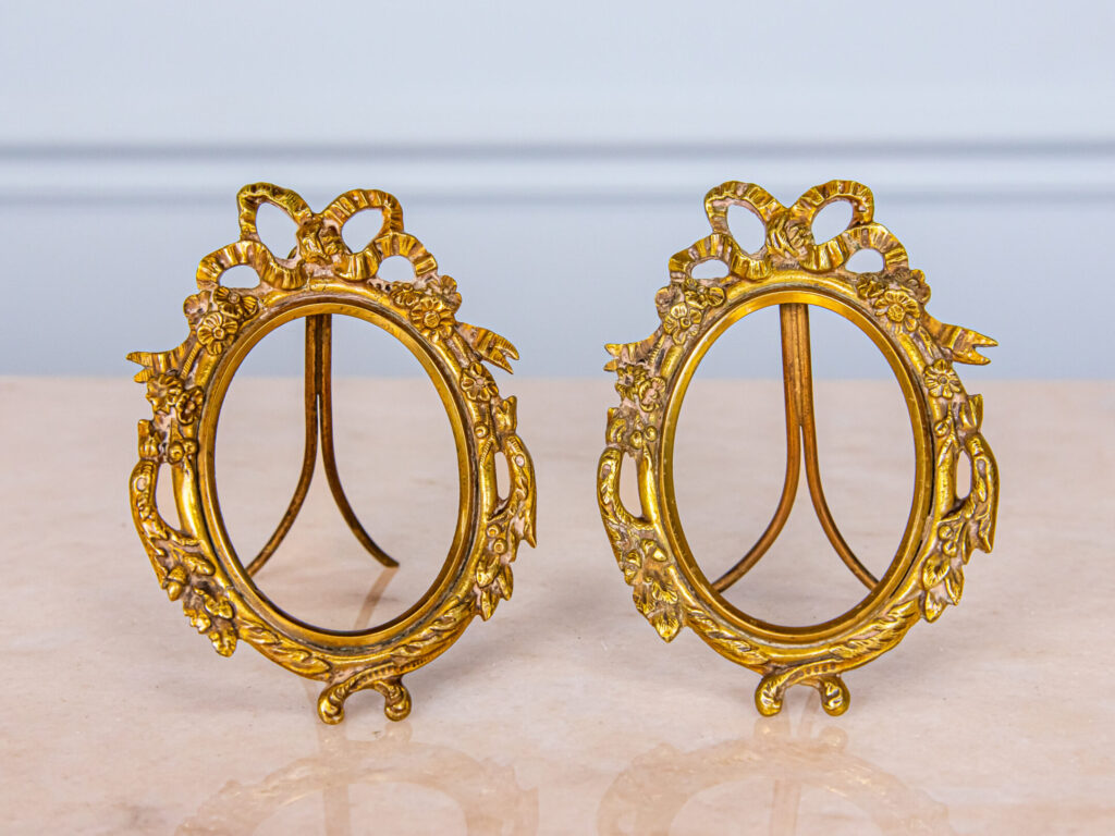 IMG_20251123_183336_573 Антикварні настільні рамки для фотографій