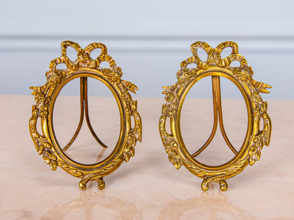 IMG_20251123_183705_194 Антикварні настільні рамки для фотографій