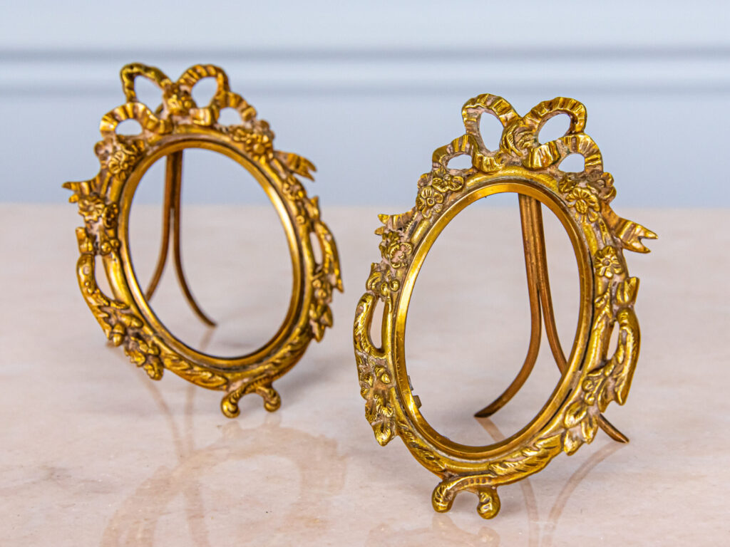 IMG_20251123_183716_626 Антикварні настільні рамки для фотографій