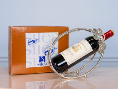 Декоративная подставка для бутылки