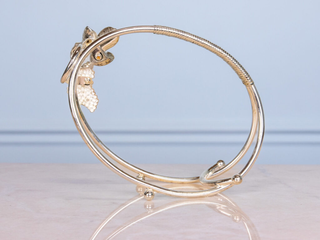 Декоративная подставка для бутылки