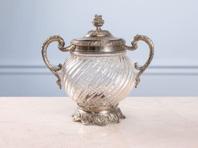 Антикварна бісквітниця в стилі Неорококо