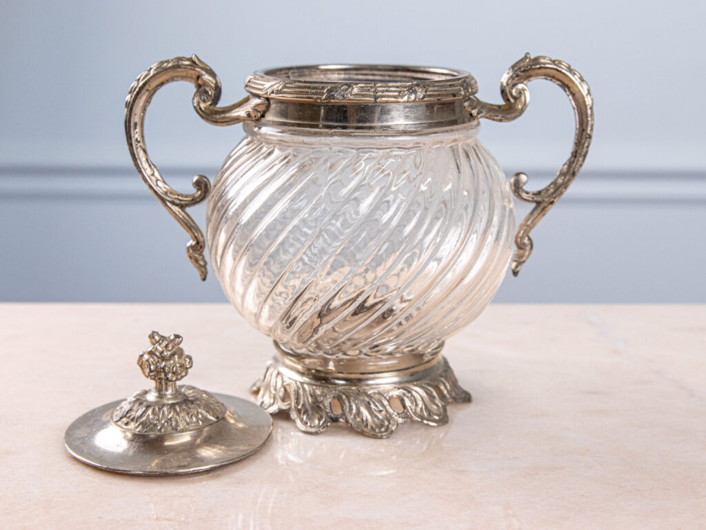 IMG_20251123_200222_404 Антикварна бісквітниця в стилі Неорококо