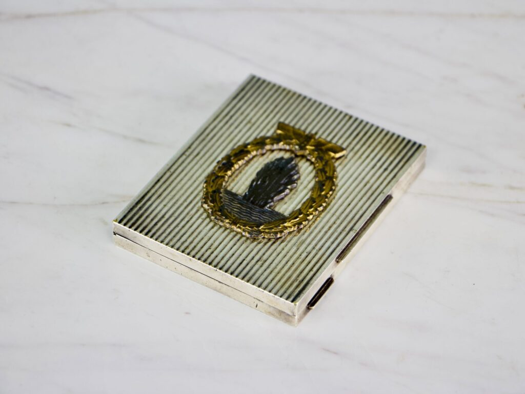 Антикварний портсигар з емблемою Kriegsmarine