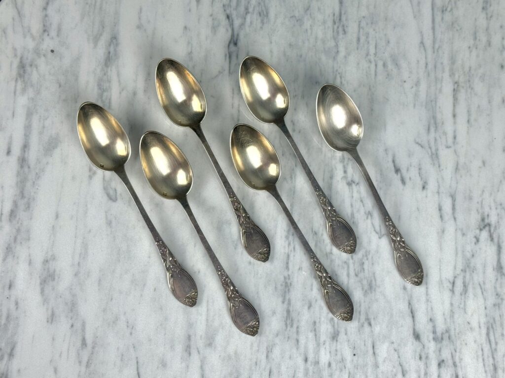 IMG_2420 Антикварные чайные ложки в футляре