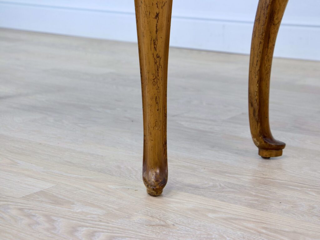 IMG_3018 Антикварный пристенный столик