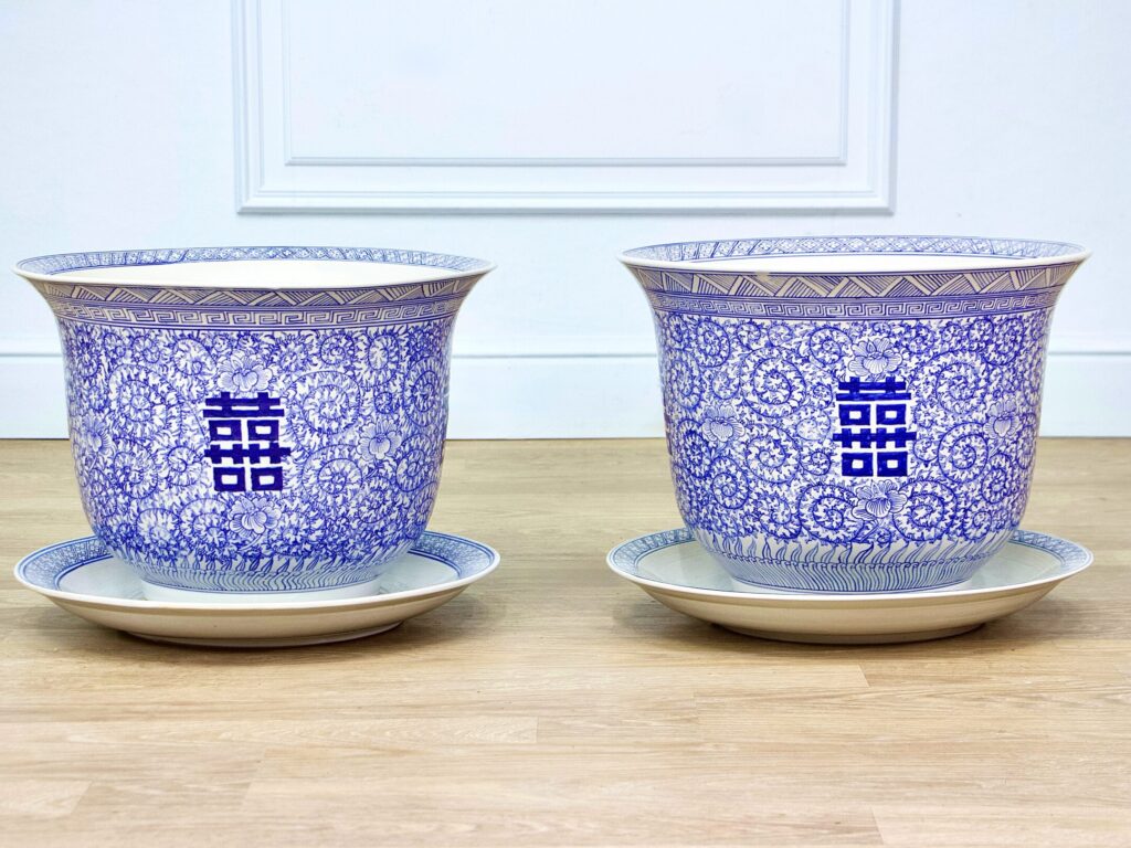 IMG_3029 – копія Пара вінтажних вазонів (горщиків) для квітів