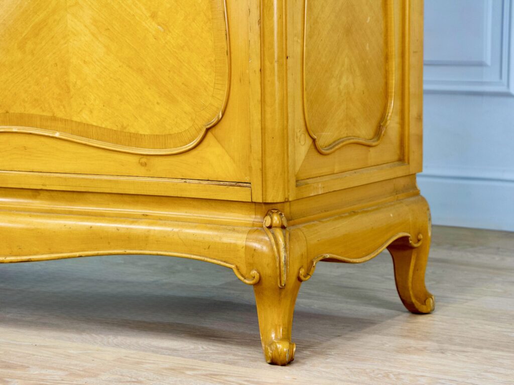 Антикварна шафа Christian Krass