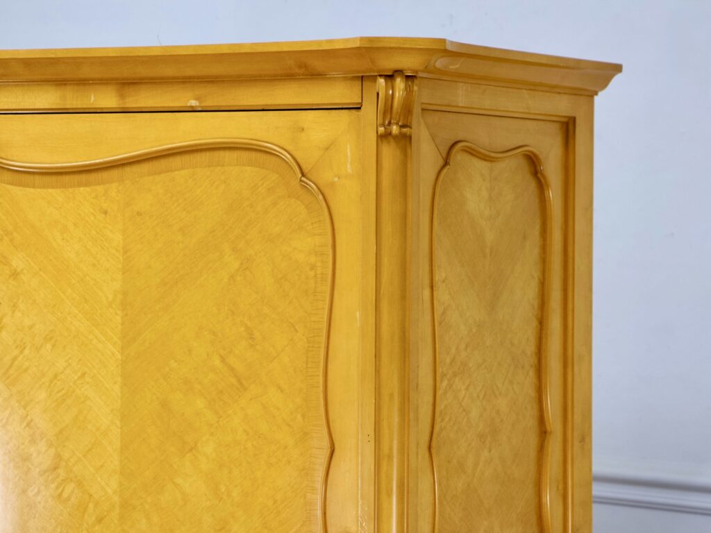 Антикварна шафа Christian Krass