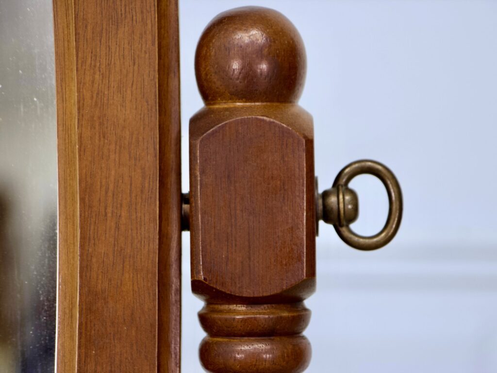 Напольное винтажное зеркало-псише