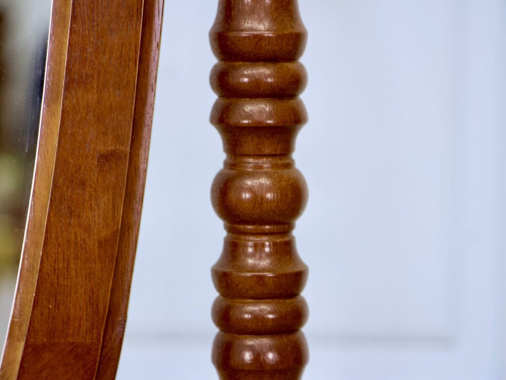 Напольное винтажное зеркало-псише