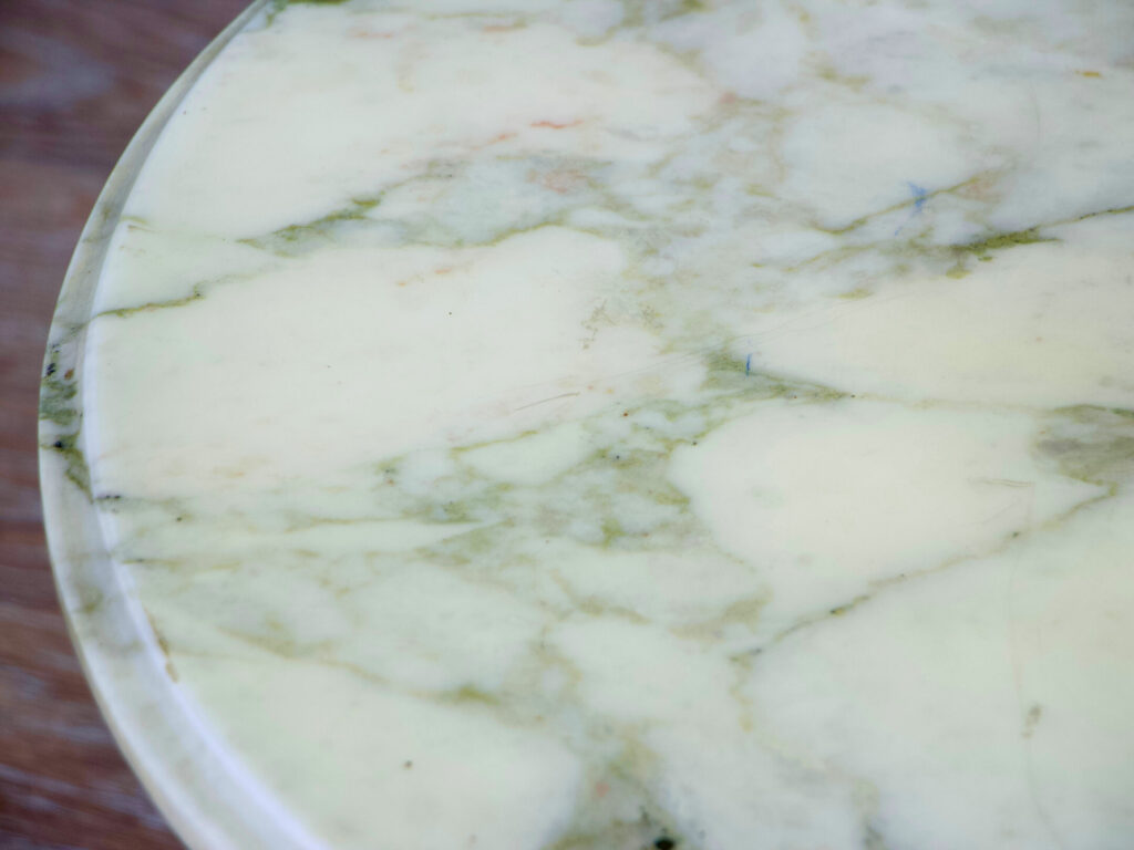 IMG_4221 Антикварний столик з мармуровою стільницею