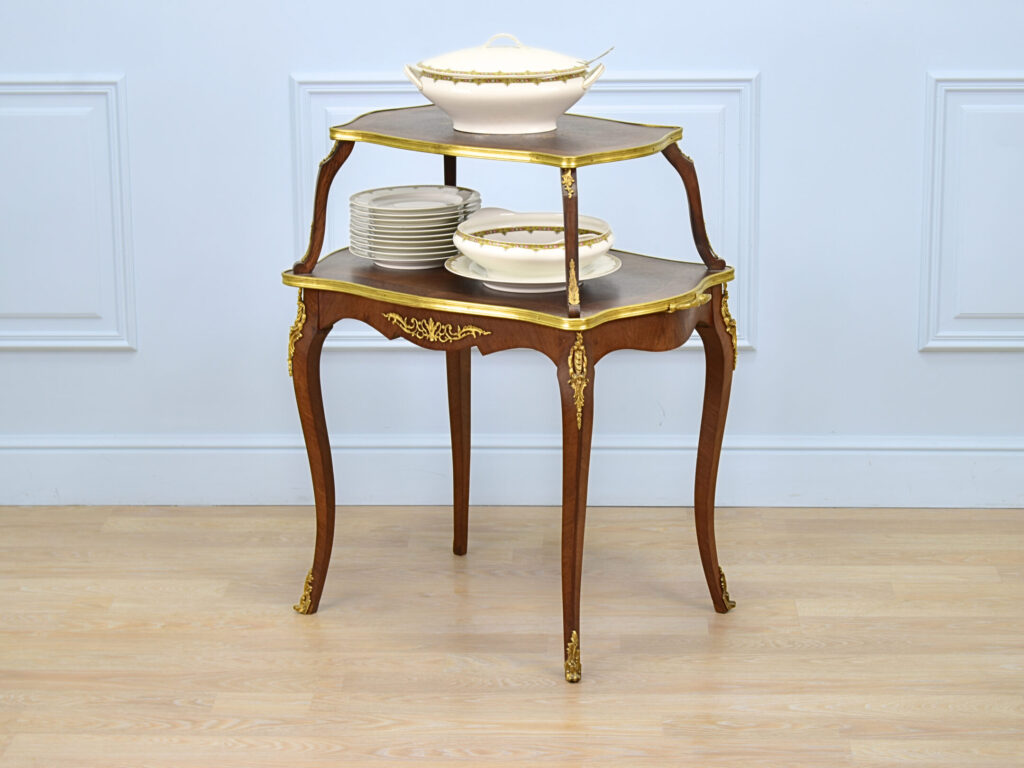 IMG_4435 Антикварний сервірувальний столик у стилі Людовика XV