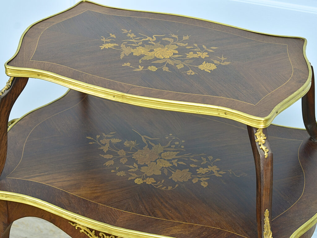 IMG_4441 Антикварний сервірувальний столик у стилі Людовика XV