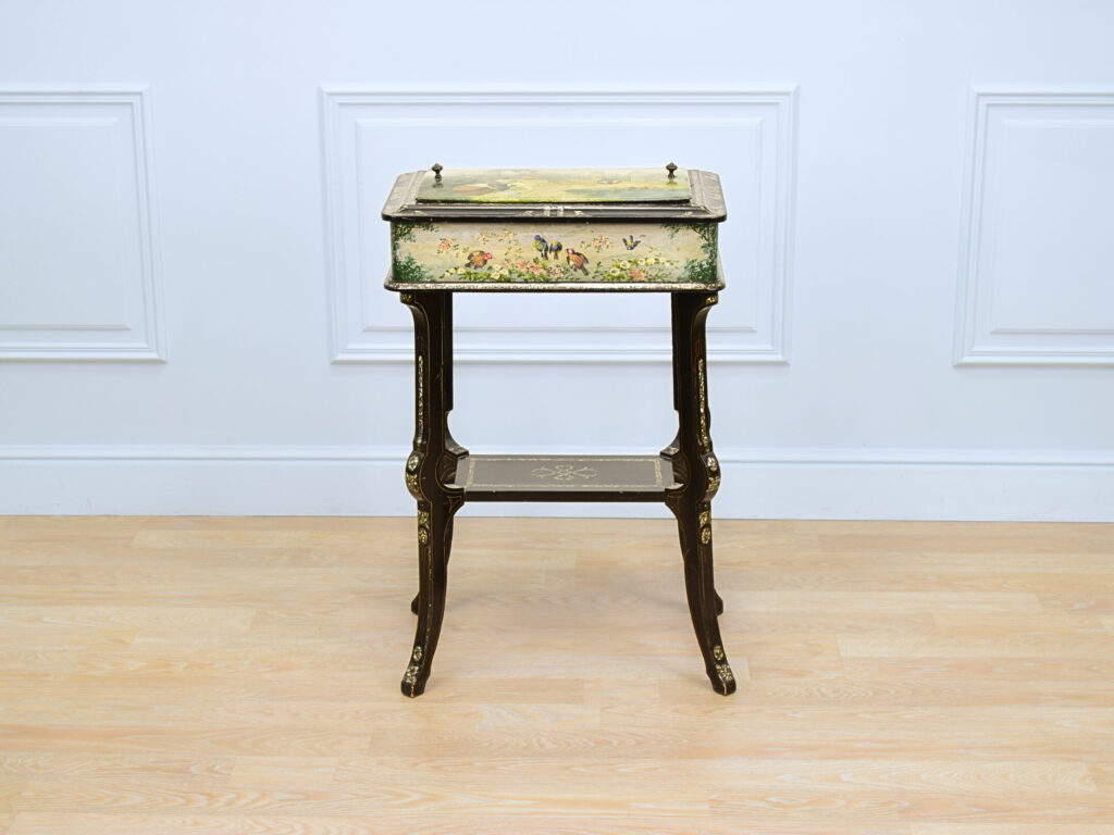 Антикварная жардиньерка в стиле Наполеона III