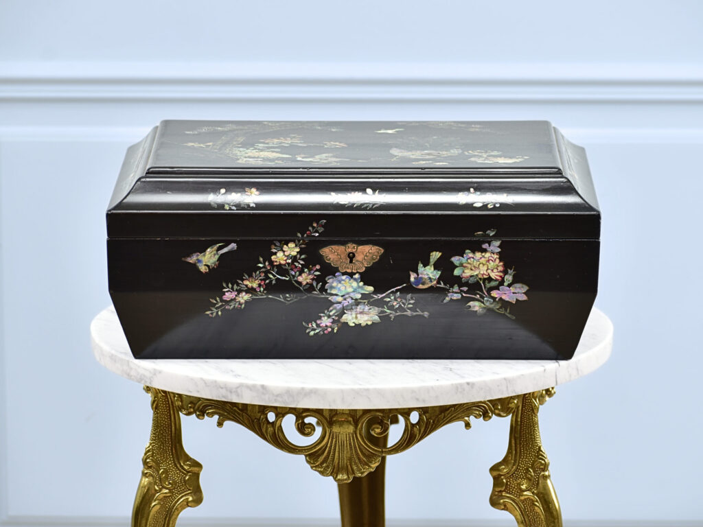 IMG_4486 – копія Антикварна шкатулка в східному стилі