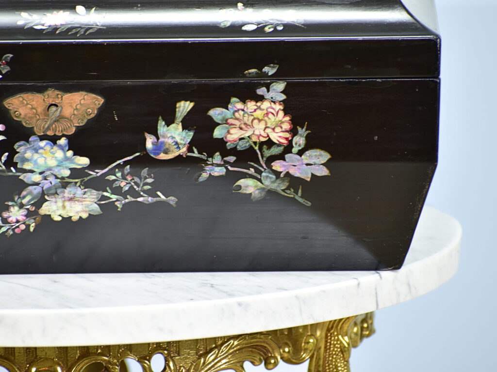 IMG_4498 Антикварна шкатулка в східному стилі