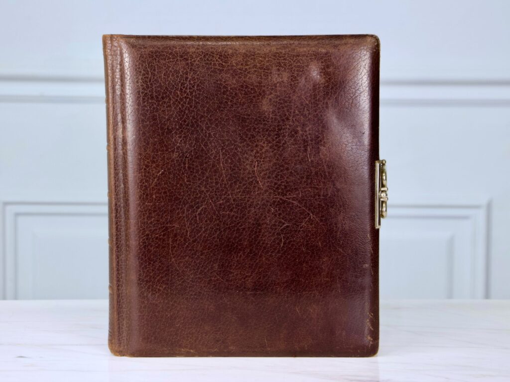 IMG_4551 Антикварний фотоальбом