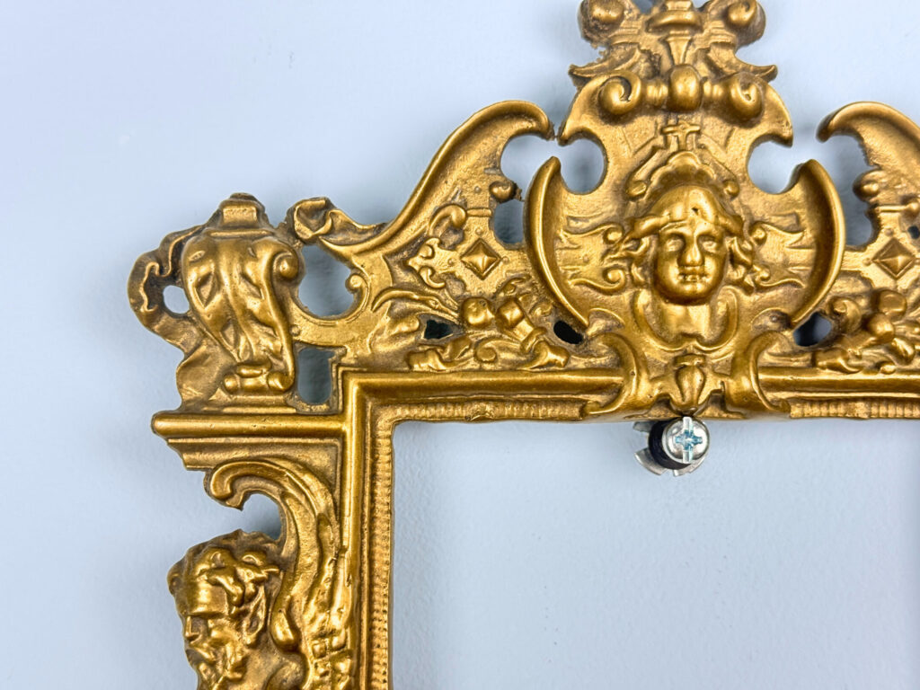 Антикварная рамка для фото