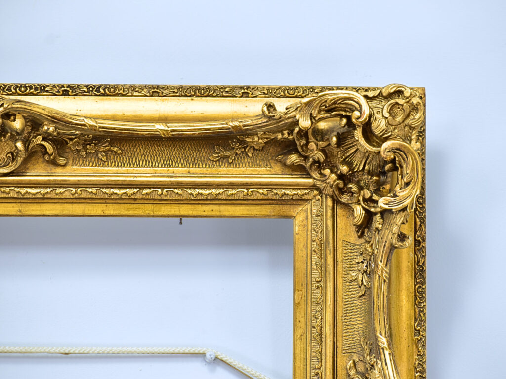 IMG_4767 – копія Антикварная рама в стиле Людовика XV