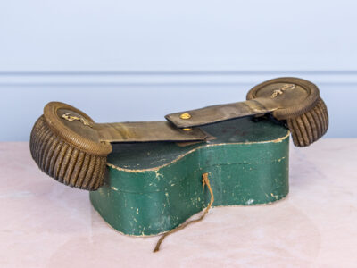 Антикварні еполети морського офіцера