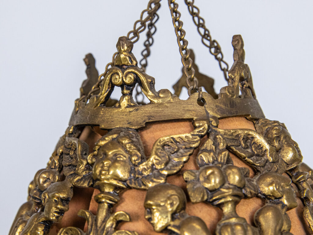 Антикварні настільні лампи в стилі Ар-нуво