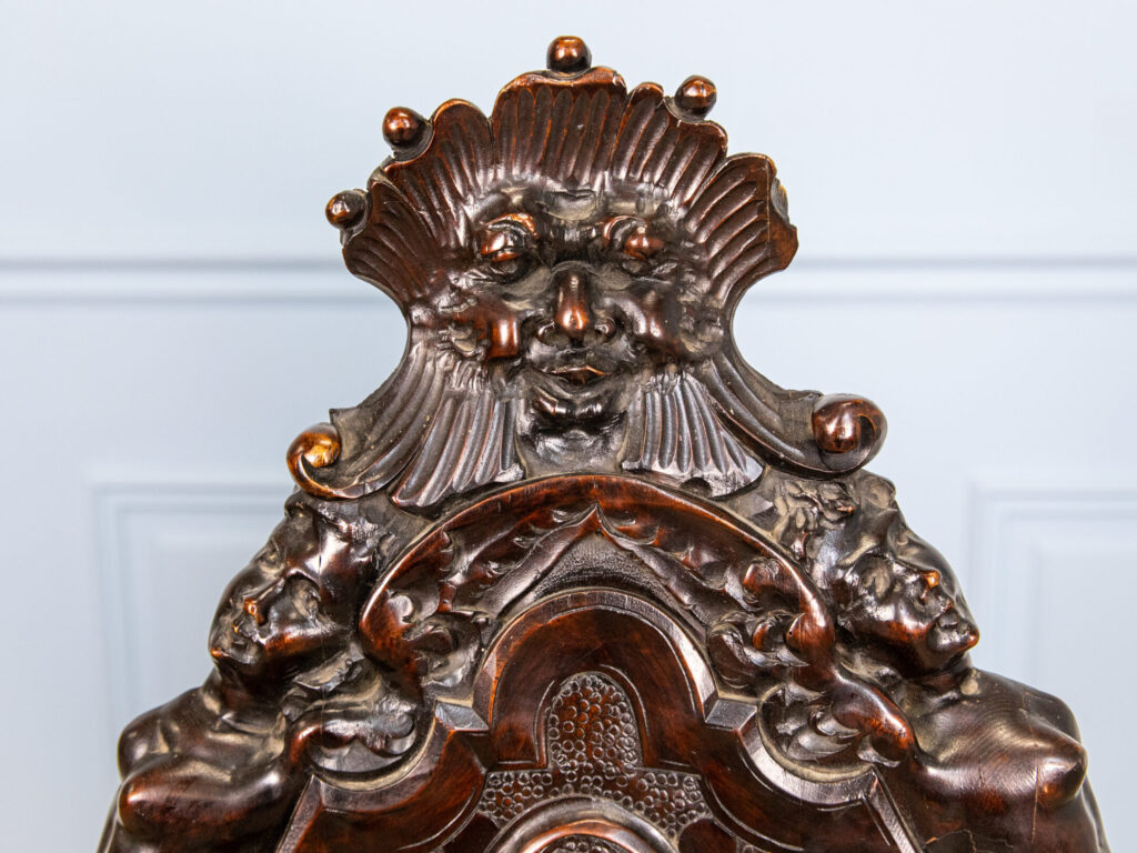 BN4A9183 Антикварні стільці Sgabello