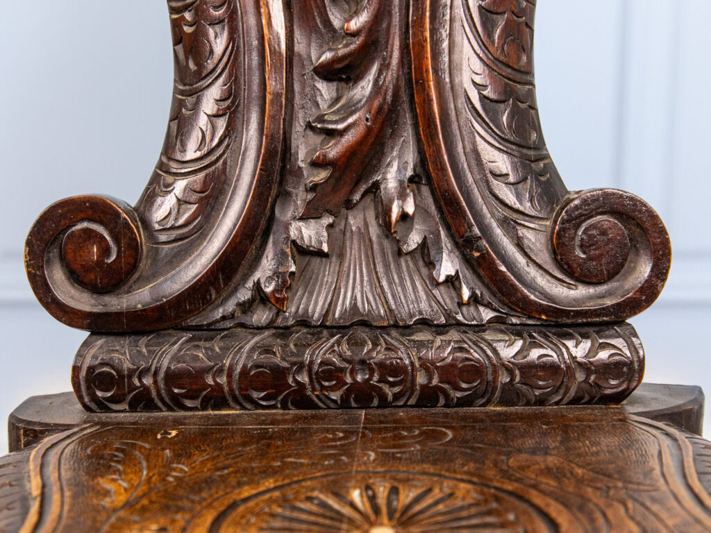 BN4A9199 Антикварні стільці Sgabello