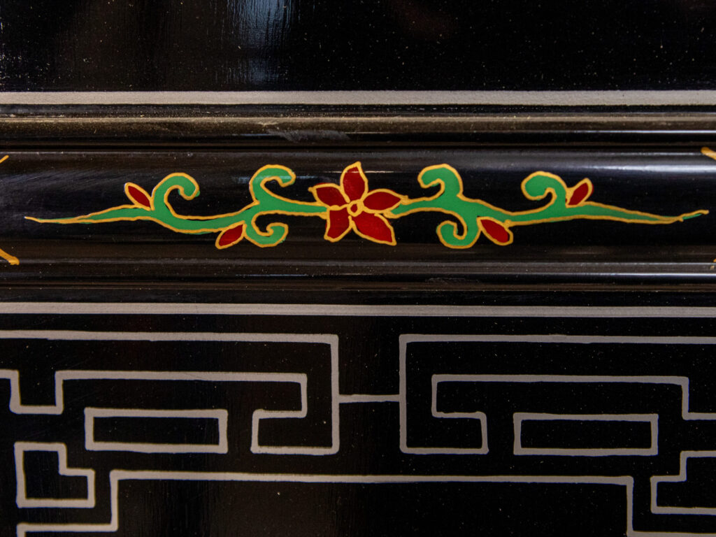 BN4A9235 Вінтажна ширма з інкрустацією в стилі Шинуазрі