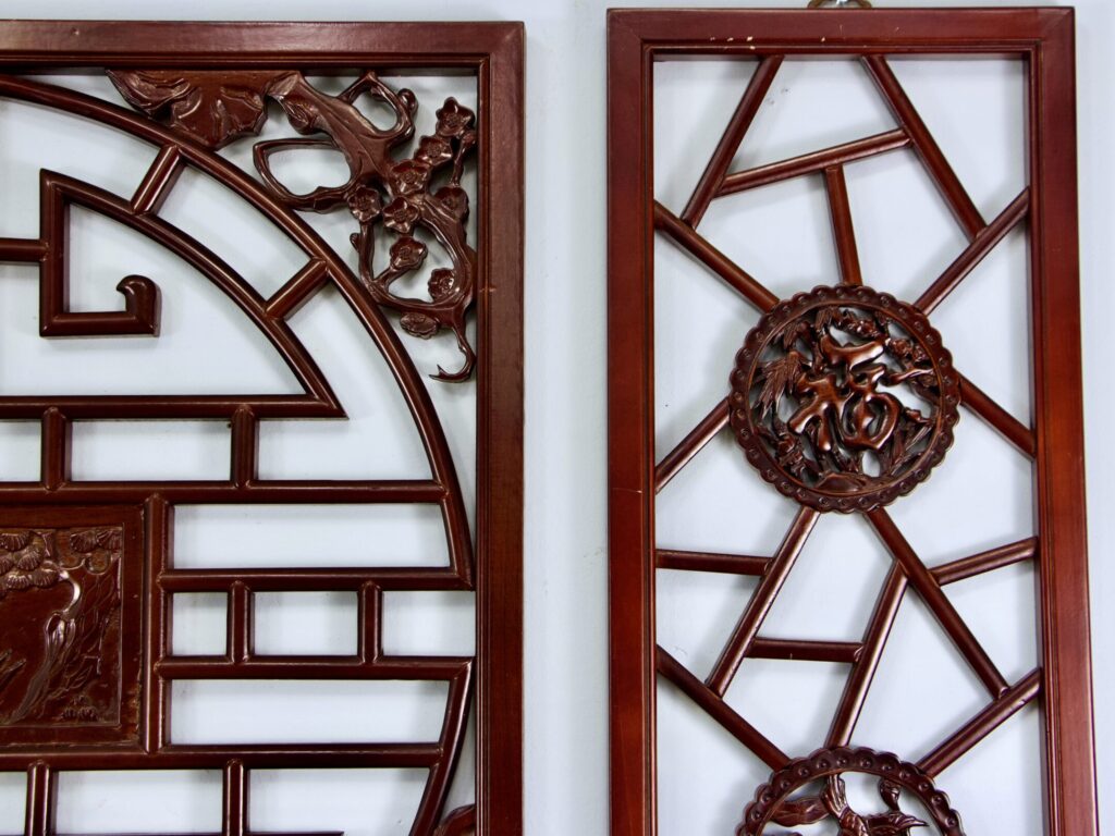 Декоративні різьблені панно