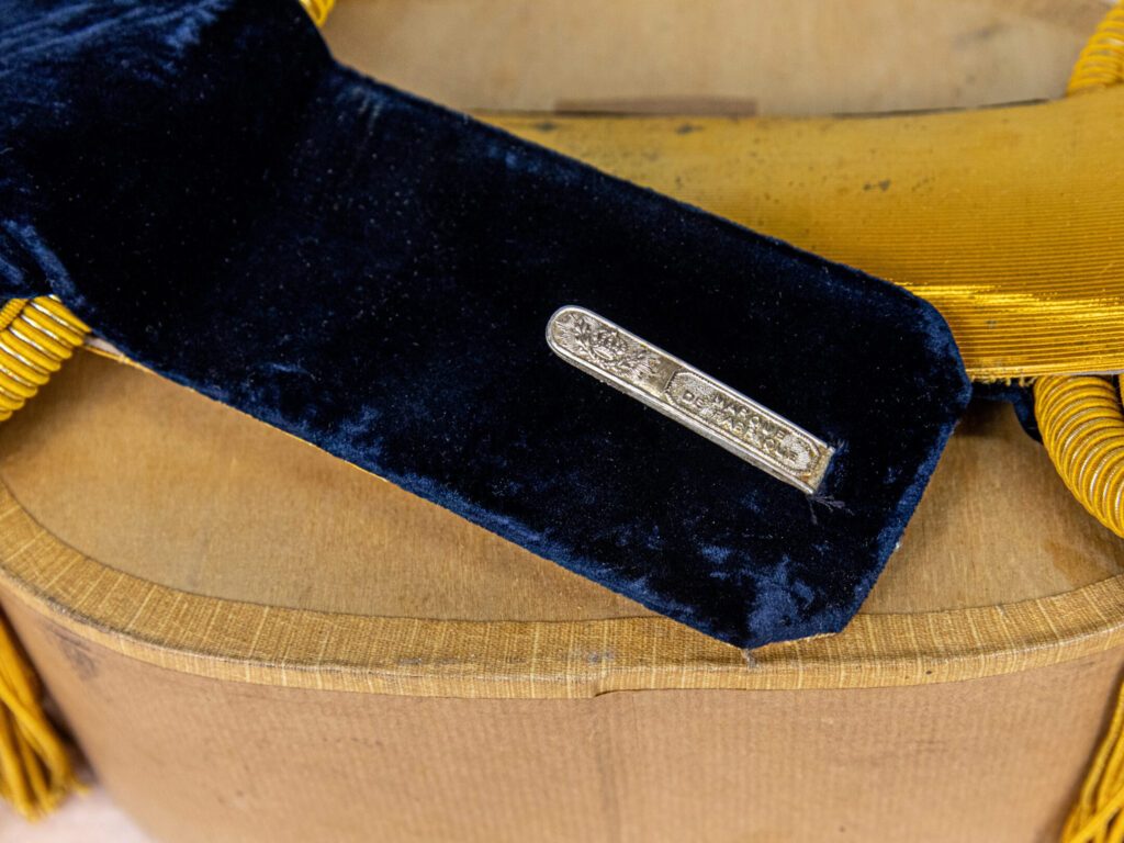 Еполети офіцера французької армії