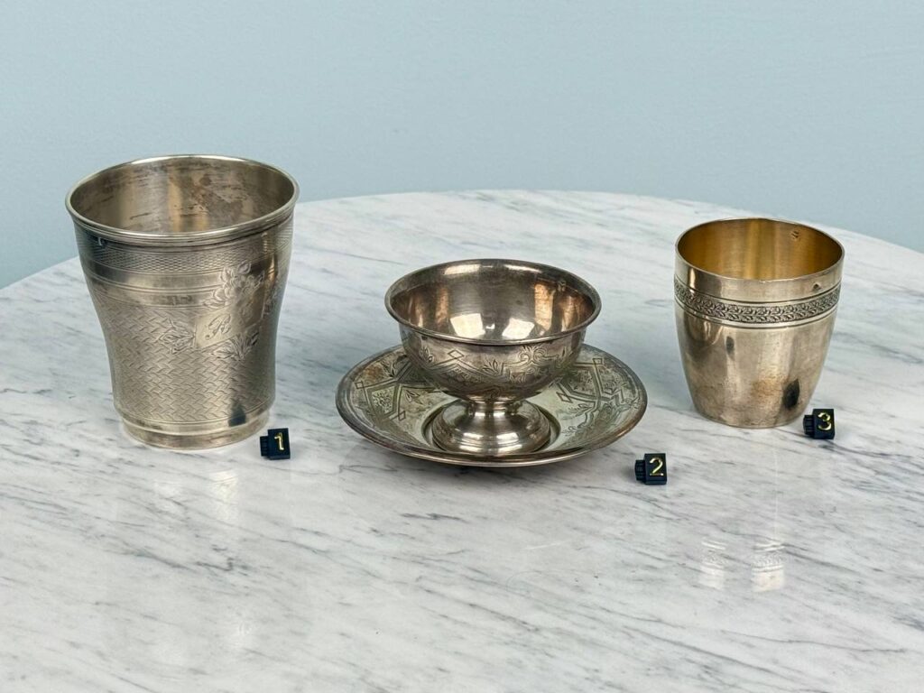 Антикварні срібні чаші
