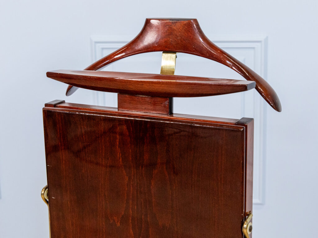 Вінтажна вішалка-камердинер