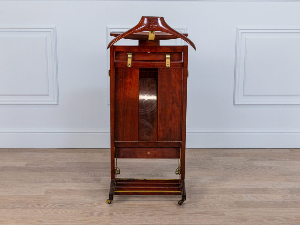 Вінтажна вішалка-камердинер