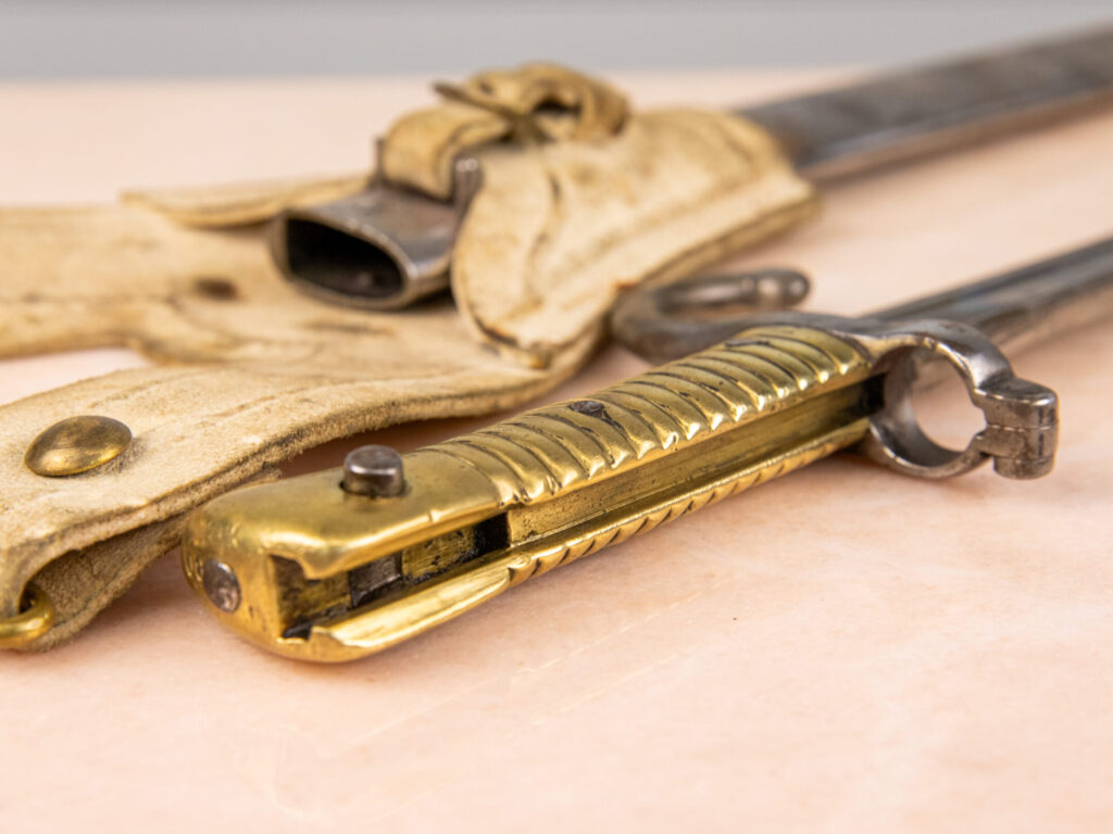 Багнет з піхвами до гвинтівки Шасспо