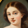Антикварний портрет молодої дівчини