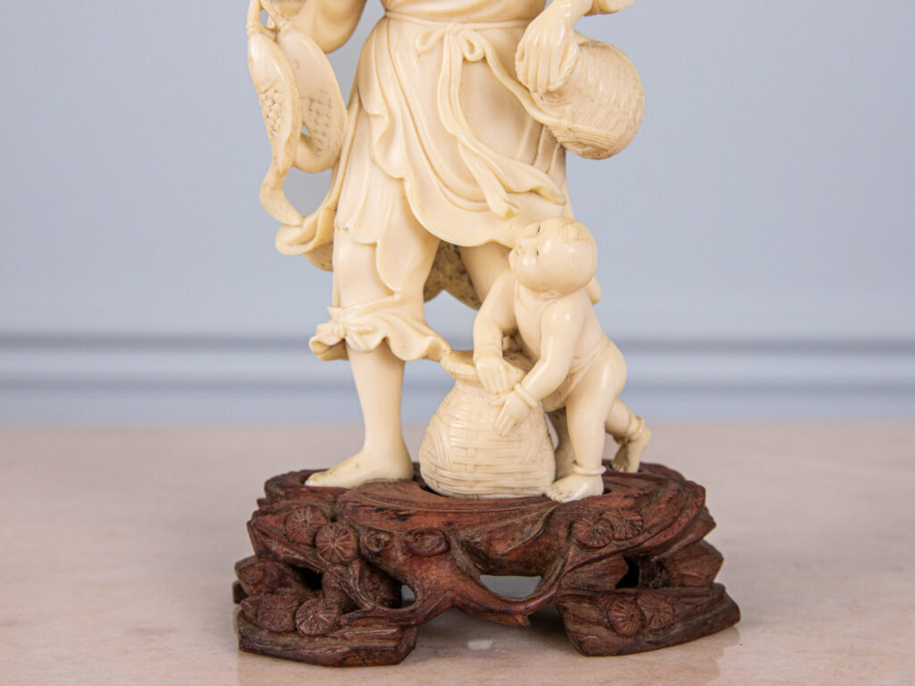 Антикварна статуетка «Рибалка»