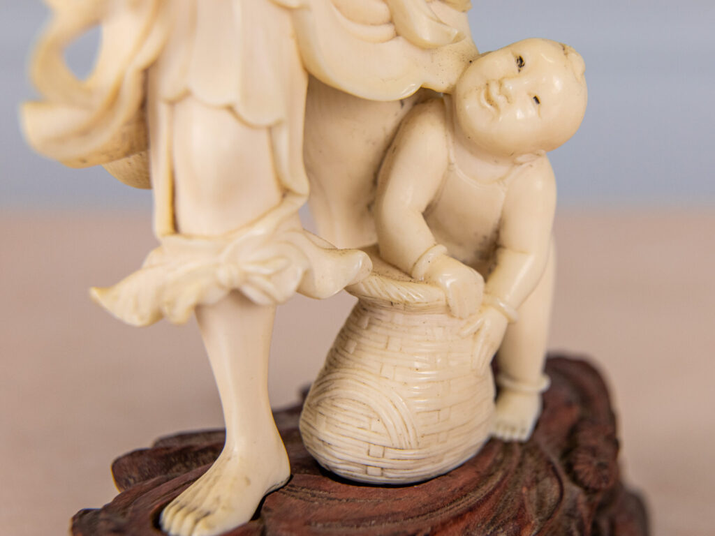 Антикварна статуетка «Рибалка»