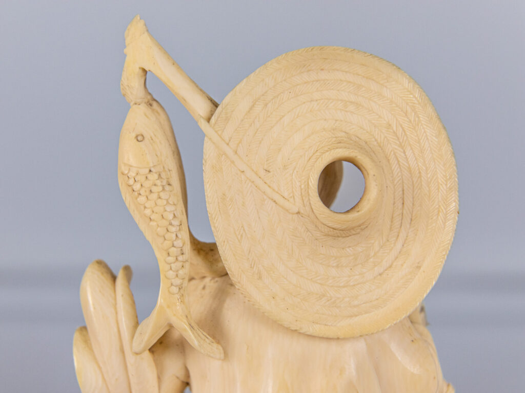 Антикварна статуетка «Рибалка»