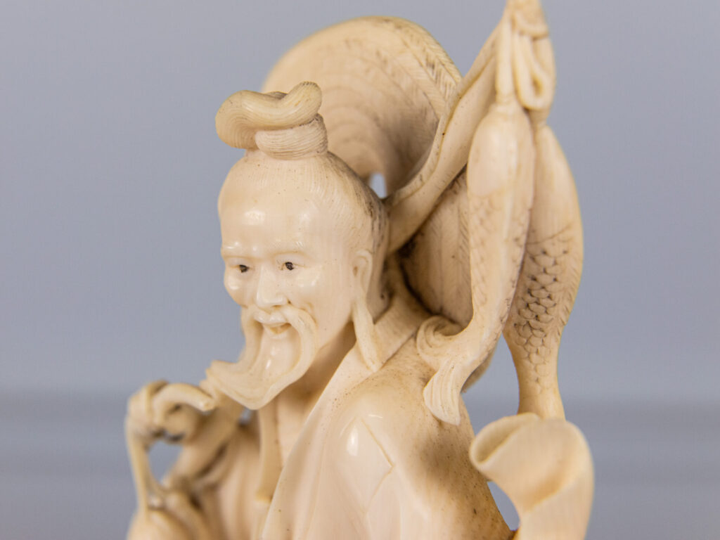 Антикварна статуетка «Рибалка»