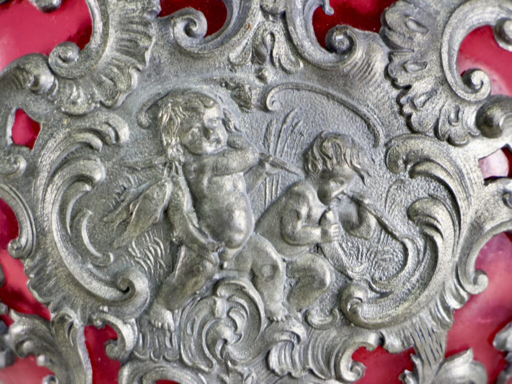 Антикварний графин