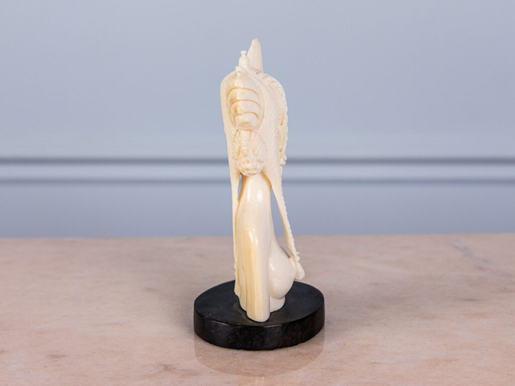 Вінтажна статуетка «Бюст жінки»