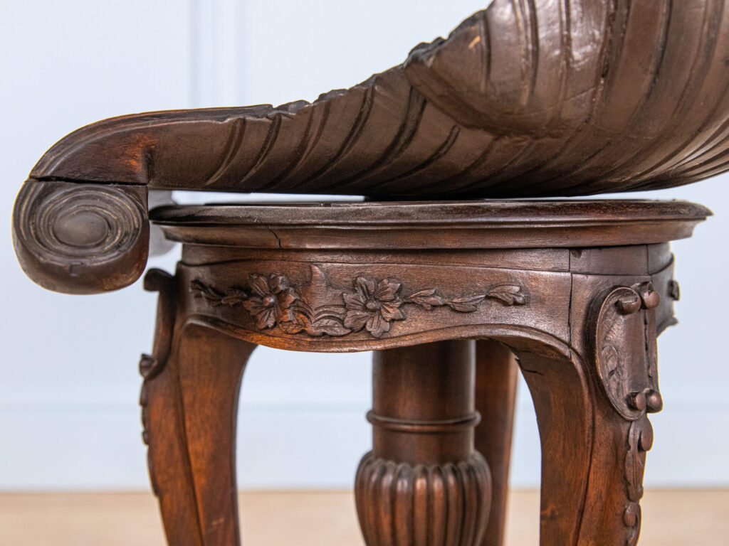 Антикварний стілець для фортепіано Henri Tonin