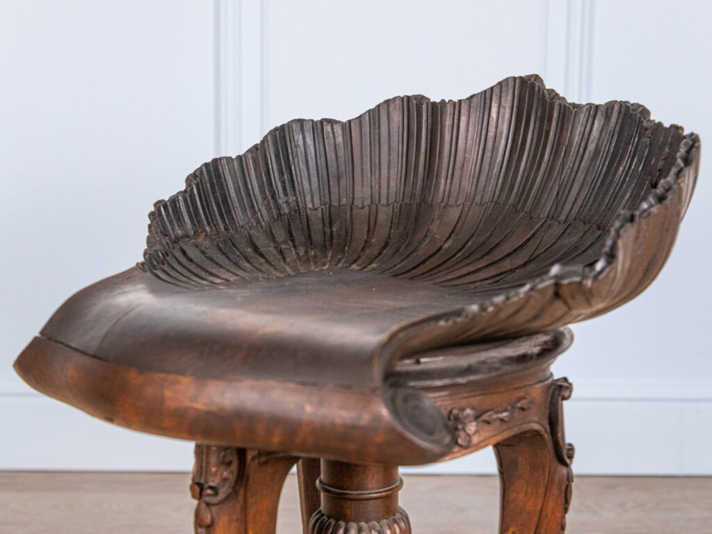 Антикварний стілець для фортепіано Henri Tonin